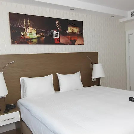 Hotel Bika Suites 4*