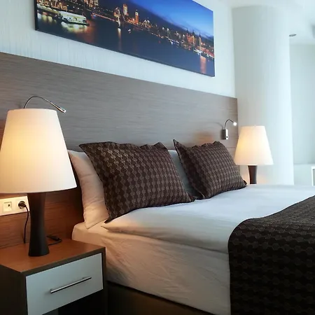 Hotel Bika Suites 4*